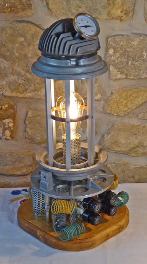 Steampunk Lamp 47_0380_900.jpg